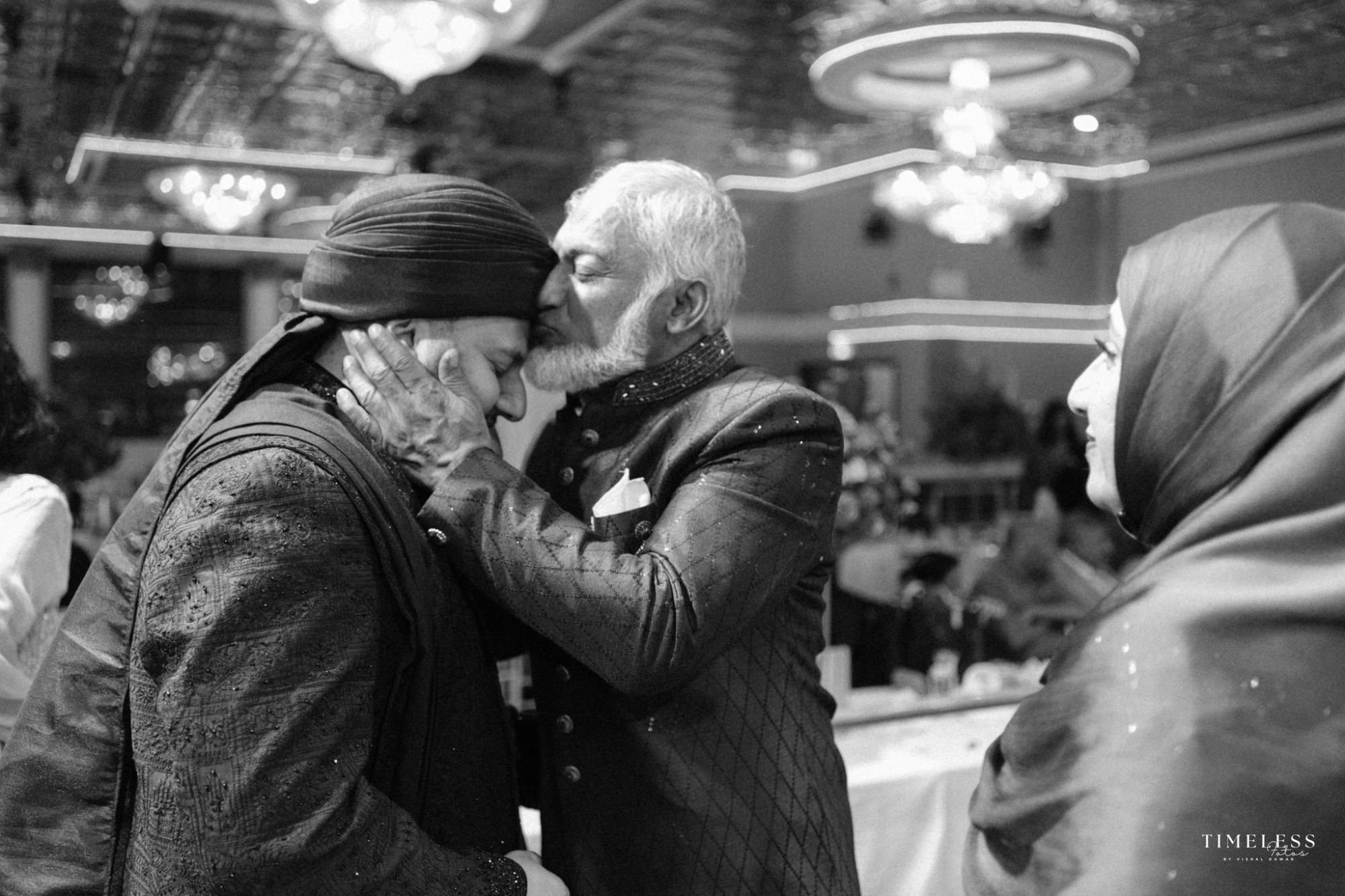 Timeless Fotos Production wedding photograph - photo 8