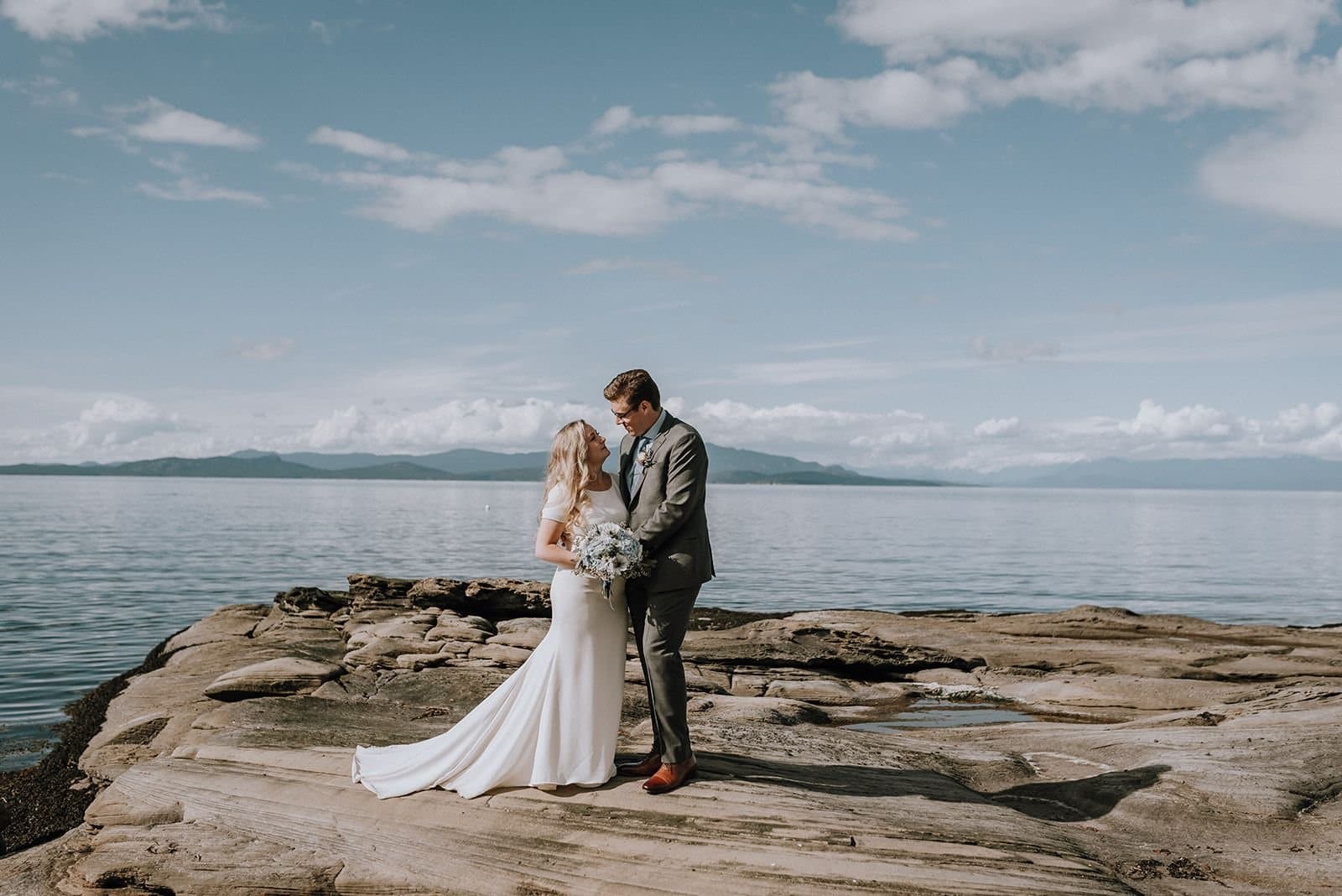 Elopement + Wedding (2 hours)