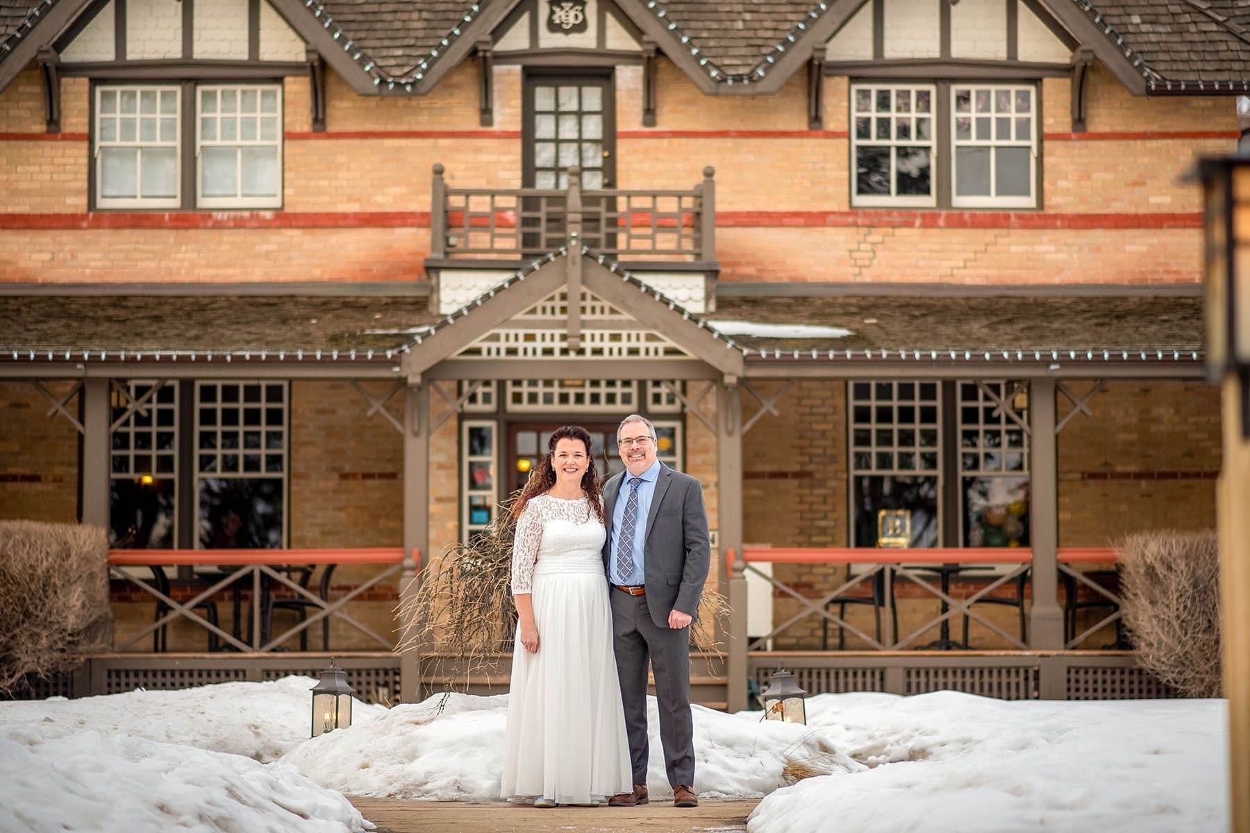 Wedding photography by Dawning Photos in Calgary (3)