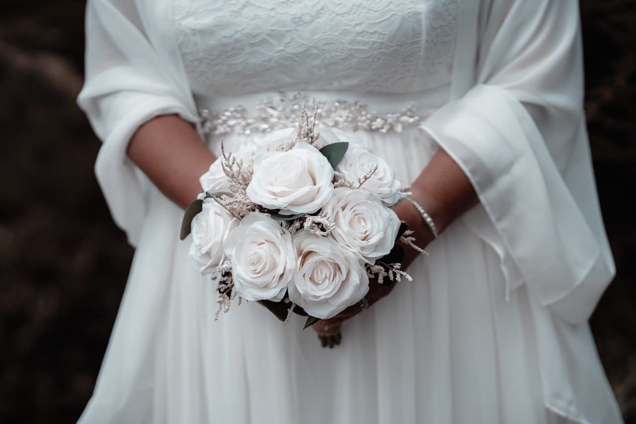 Wedding - Robyn