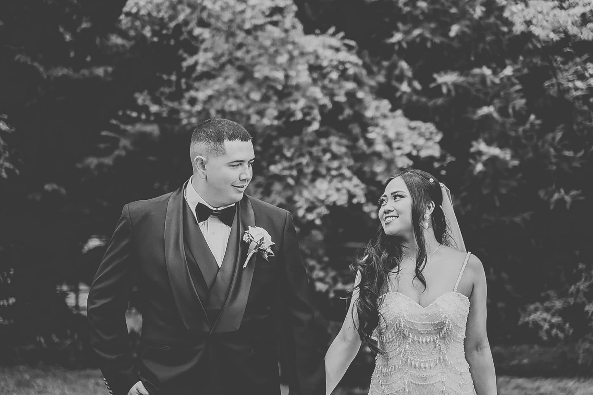 Hybrid Photo and Video Package with Full Ceremony and Toasts